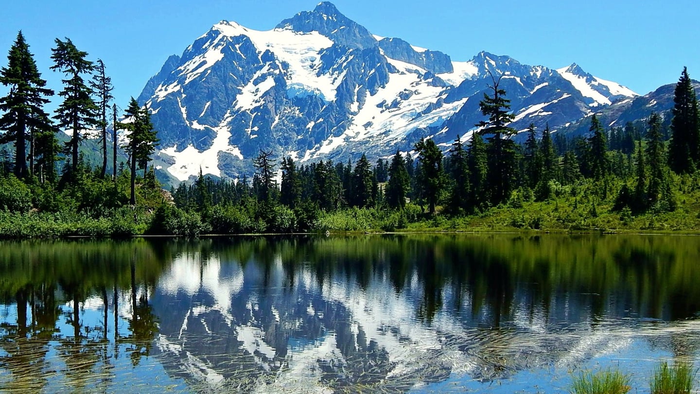 Mount Shuksan in Washington, a major prominence peak with 4,405 ft of prominence
